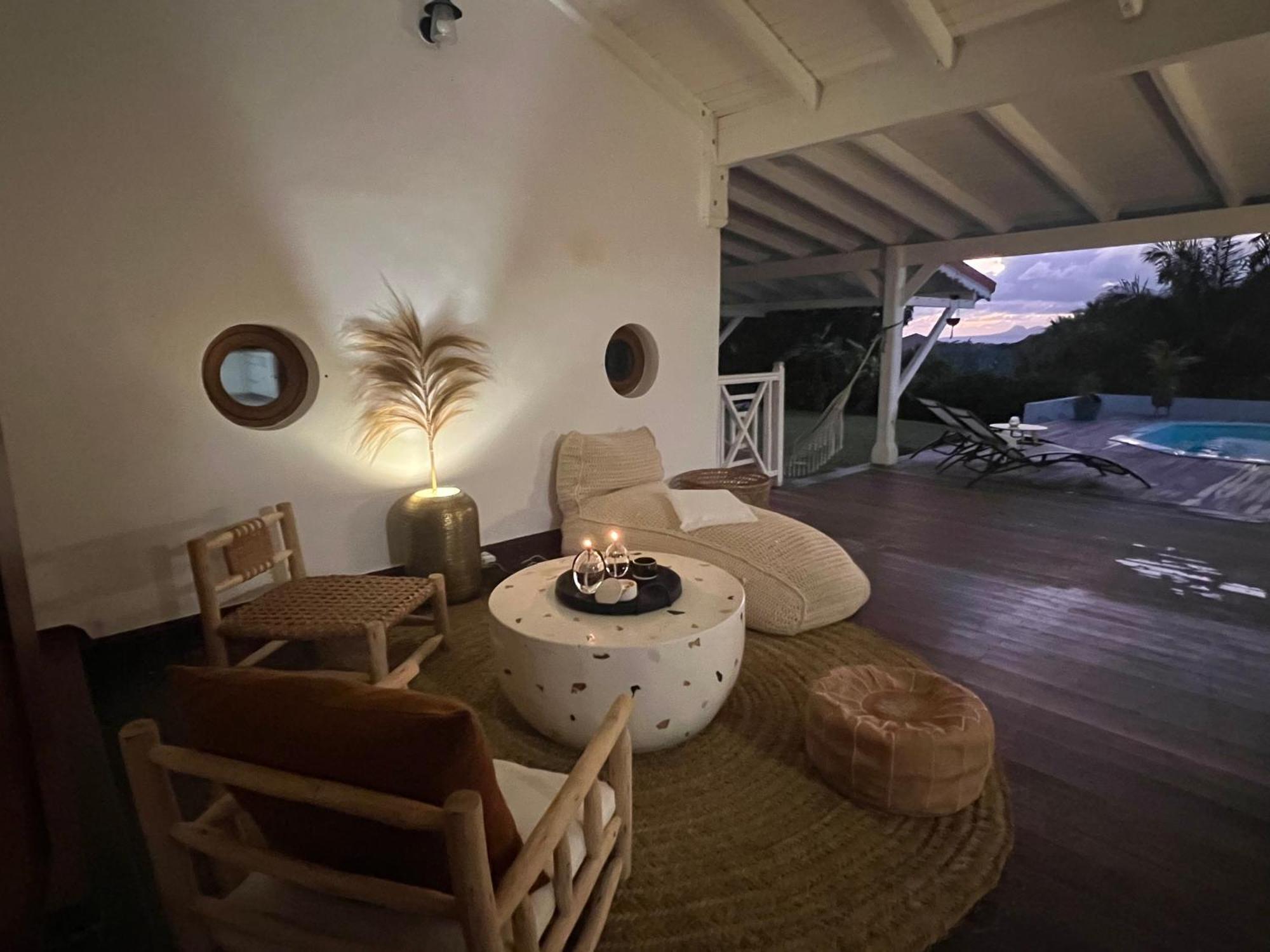 Spacieuse Villa Corossol Avec Piscine Et Jeux Exterieurs 르 고지에 외부 사진