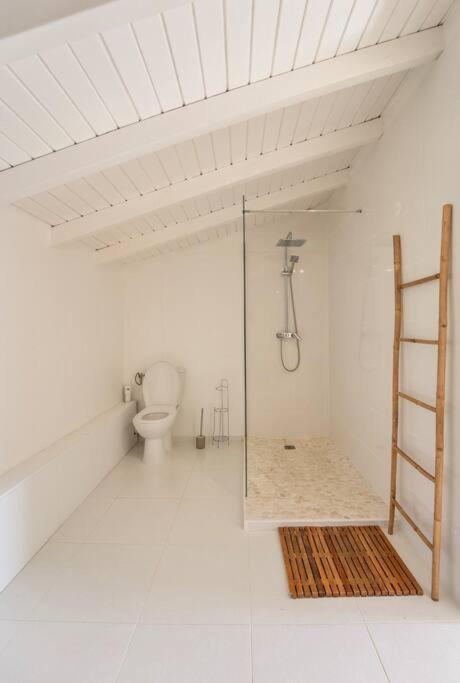 Spacieuse Villa Corossol Avec Piscine Et Jeux Exterieurs 르 고지에 외부 사진
