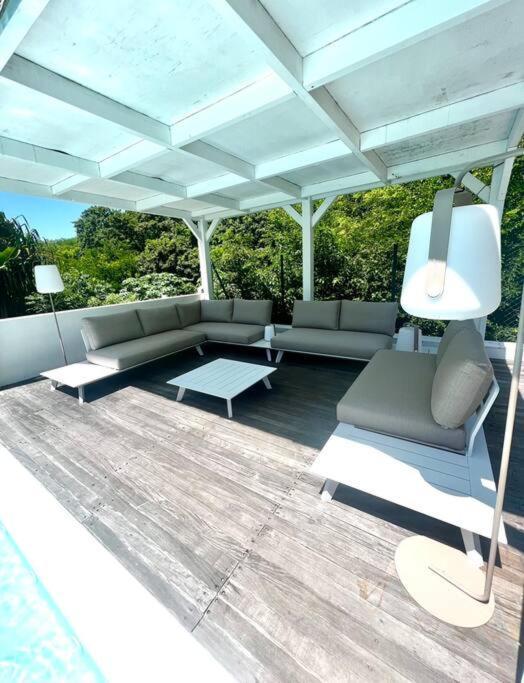Spacieuse Villa Corossol Avec Piscine Et Jeux Exterieurs 르 고지에 외부 사진