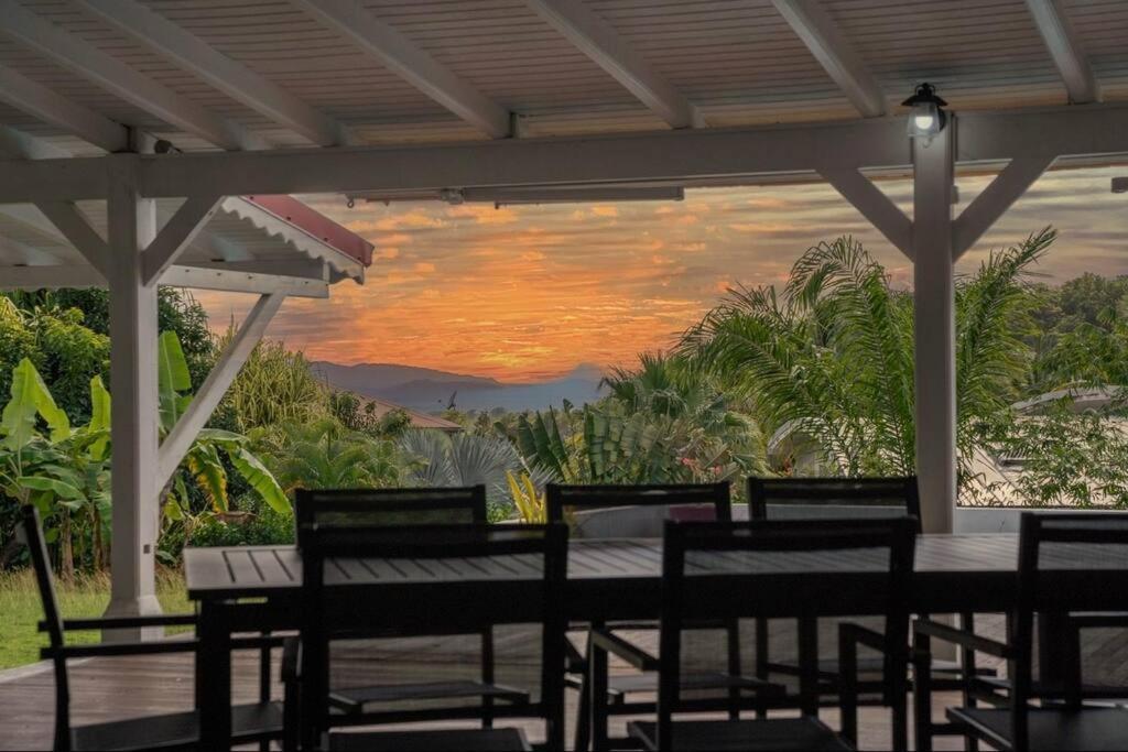 Spacieuse Villa Corossol Avec Piscine Et Jeux Exterieurs 르 고지에 외부 사진