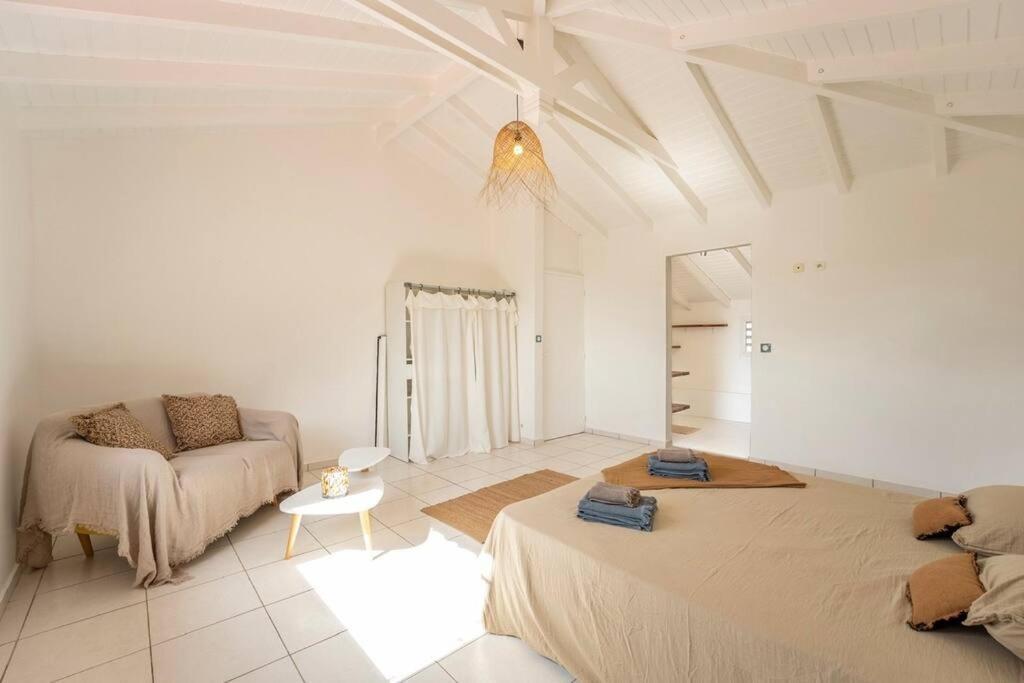 Spacieuse Villa Corossol Avec Piscine Et Jeux Exterieurs 르 고지에 외부 사진